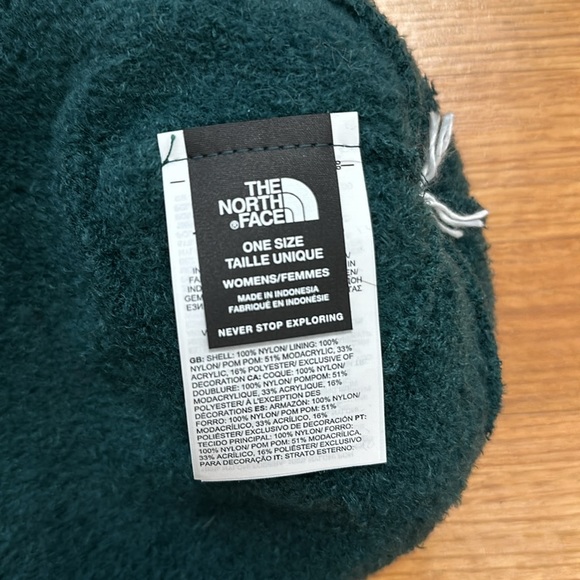 The North Face city plush pom beanie OS ponderosa green - Picture 3 of 3